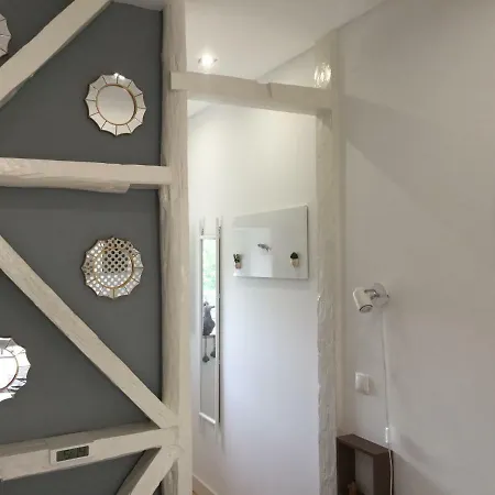Mural House *