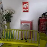 Апартаменты Mural House